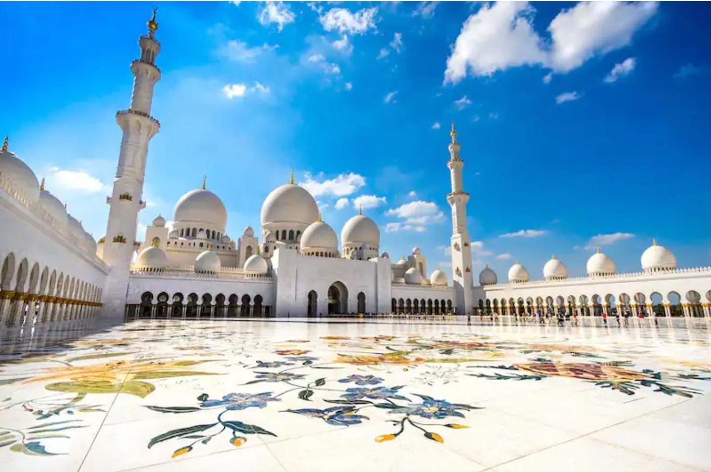 Corniche Street - Superb Lovely Room Abu Dhabi Exterior photo